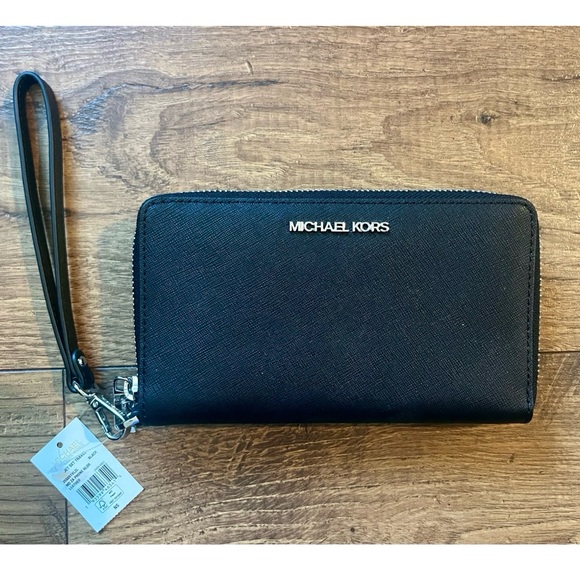 NWT Michael Kors Jet Set Travel ZA Phone Holder Wristlet Black